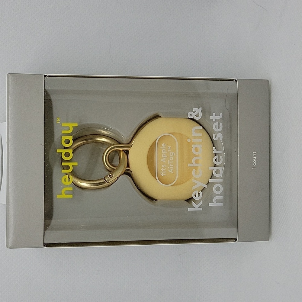 AirTag Keychain & Holder Set (NWT)